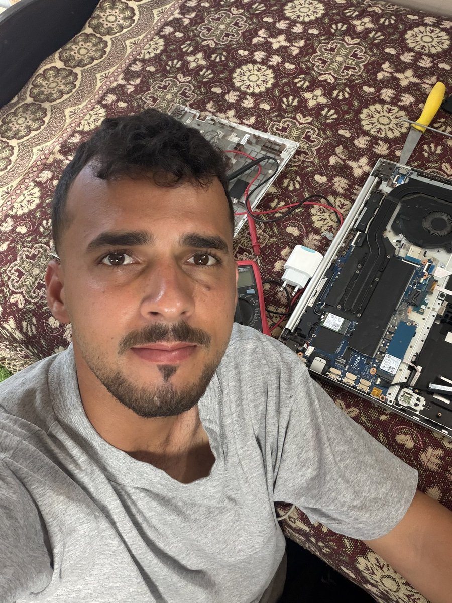 oday_jabour's tweet photo. I survived the war.

I survived rejection letters.

I survived years of uncertainty.

But today, water destroyed the one tool carrying my future.

My laptop’s motherboard is completely burned.

No laptop means no applications.
No English lessons.
No Master’s dream.

I need 200£ to bring it back to life.

Please help me save the tool that carries my future. 🤍

https://t.co/ugMO8VK7C9