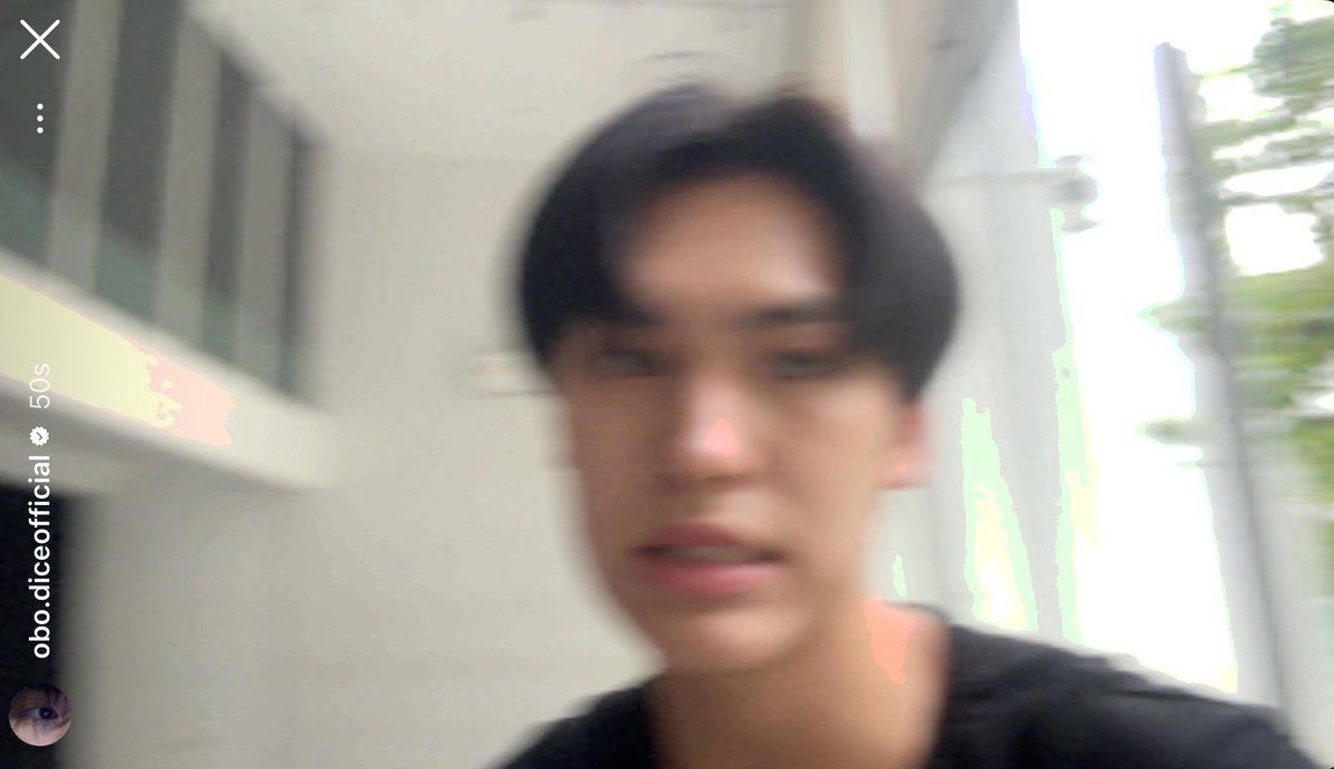 retire_aa's tweet photo. เหมือนโดนแม่บังคับให้ถ่ายรูปรายงานตัวอะ 😔 https://t.co/nRoC2jvSUQ