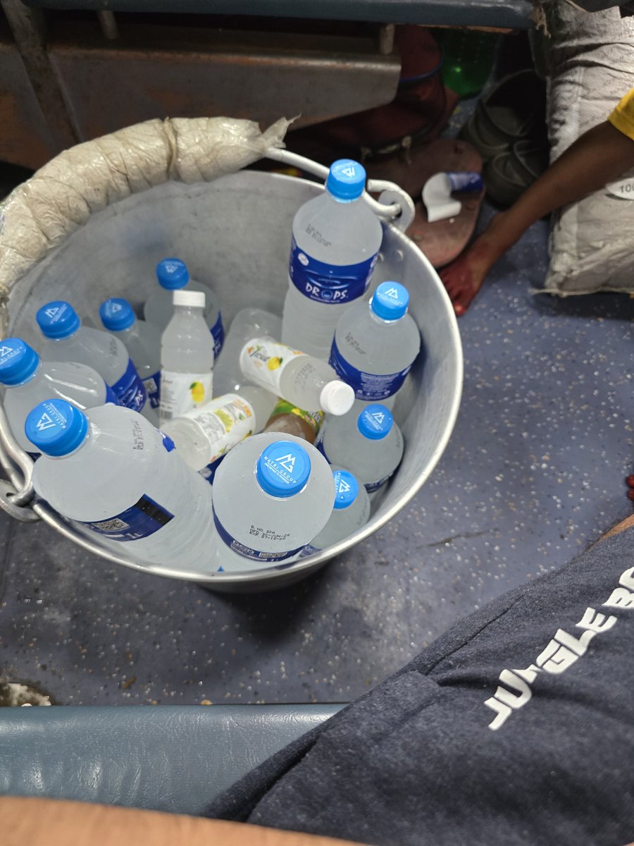 GSTADVISORAKASH's tweet photo. The classic IRCTC magic trick: you ask for Rail Neer, and poof... you get 'Aqua-Disaster Drops' at a premium price
@IRCTCofficial @KhurpenchhFCU https://t.co/IP4egqm89i