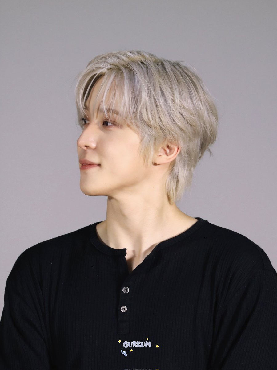 GU_REUM2's tweet photo. 260704 음중 미팬 윤호 🖤🤍

차가움과 따뜻함이 함께 공존하는 남자 ..

#에이티즈 #윤호 #ATEEZ #YUNHO https://t.co/0UiSkr9ahR