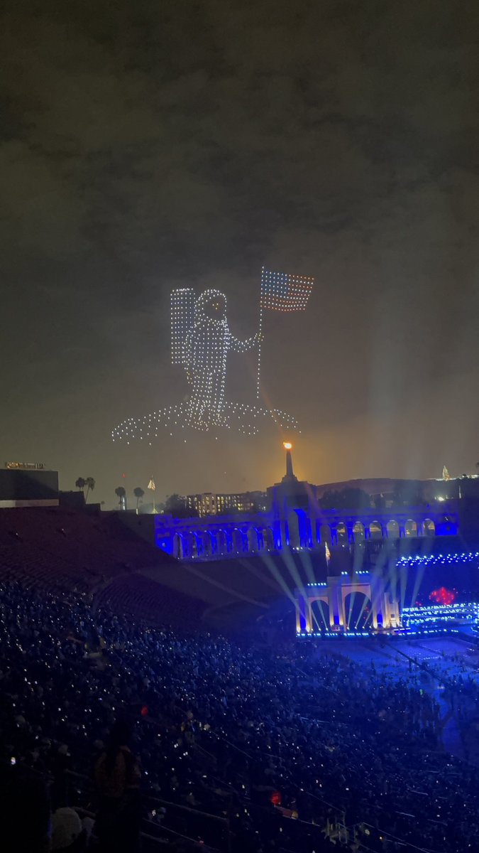 ig0backt0black's tweet photo. Happy 4th of July 🗽🇺🇸 https://t.co/kKnkbF92Uz