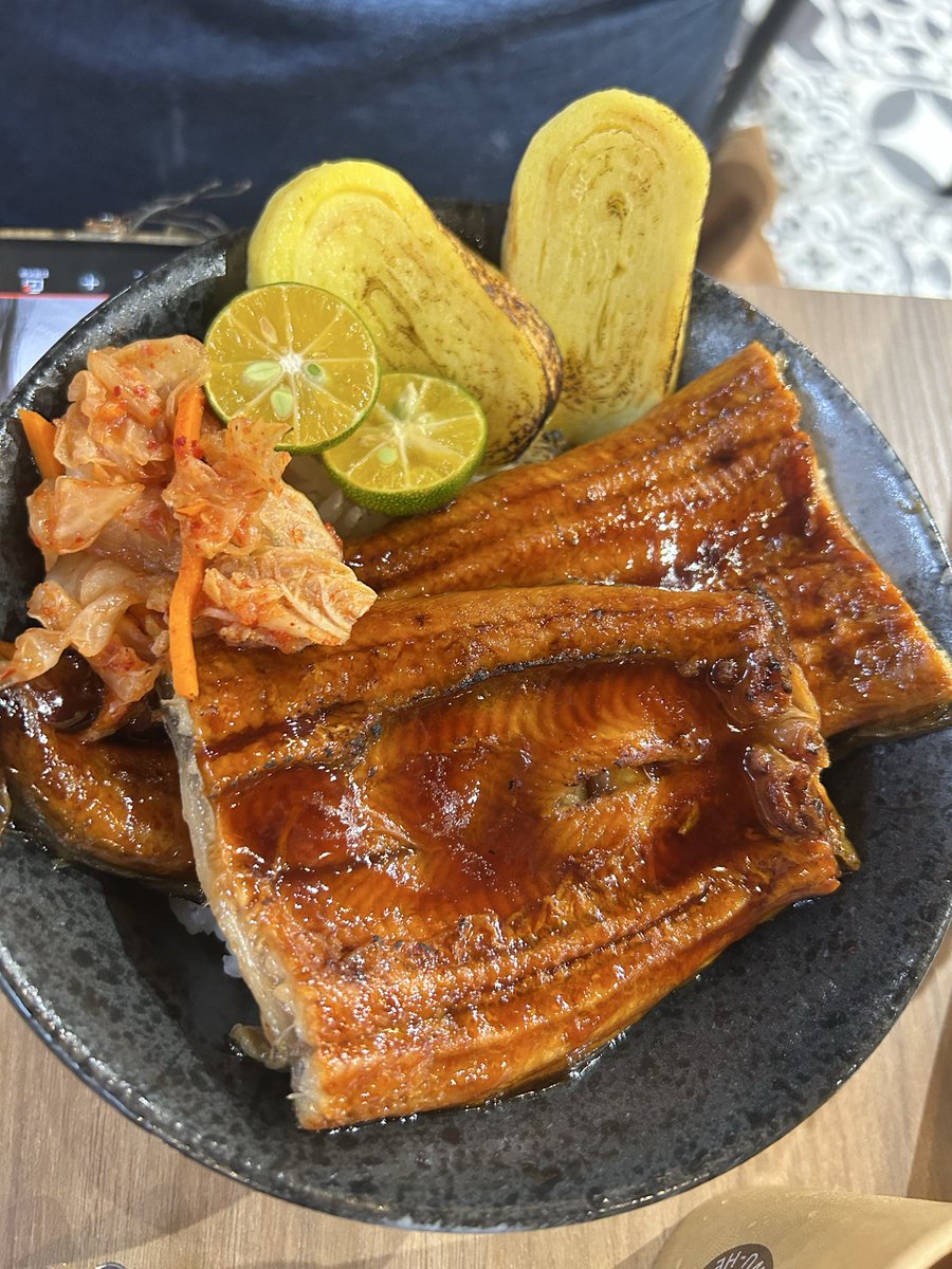 snow100200's tweet photo. 吃吃吃 肉肉 https://t.co/ddQUOOW52w