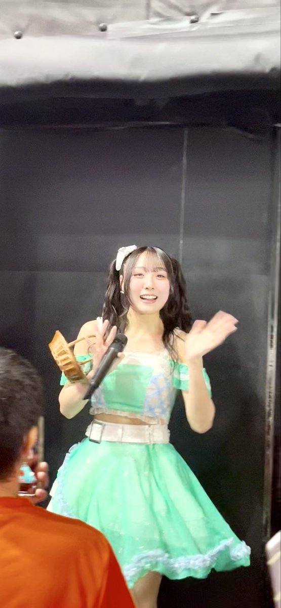 TARE_chan3's tweet photo. Zepp Nagoyaももめろ組昼

#杉本りいな ちゃん、ダイブが決まってた👍
#南澤恋々 ちゃん、最初は緊張もあったけど笑顔たくさん👌
#奥野心羽 ちゃん（写真なし）、「耳」の取り憑かれたような？表情めっちゃ目を奪われたぁ😃

#SKE48SummerTour2026
#じゅーしーすぷらっしゅだぜ https://t.co/VXWwwwMul7