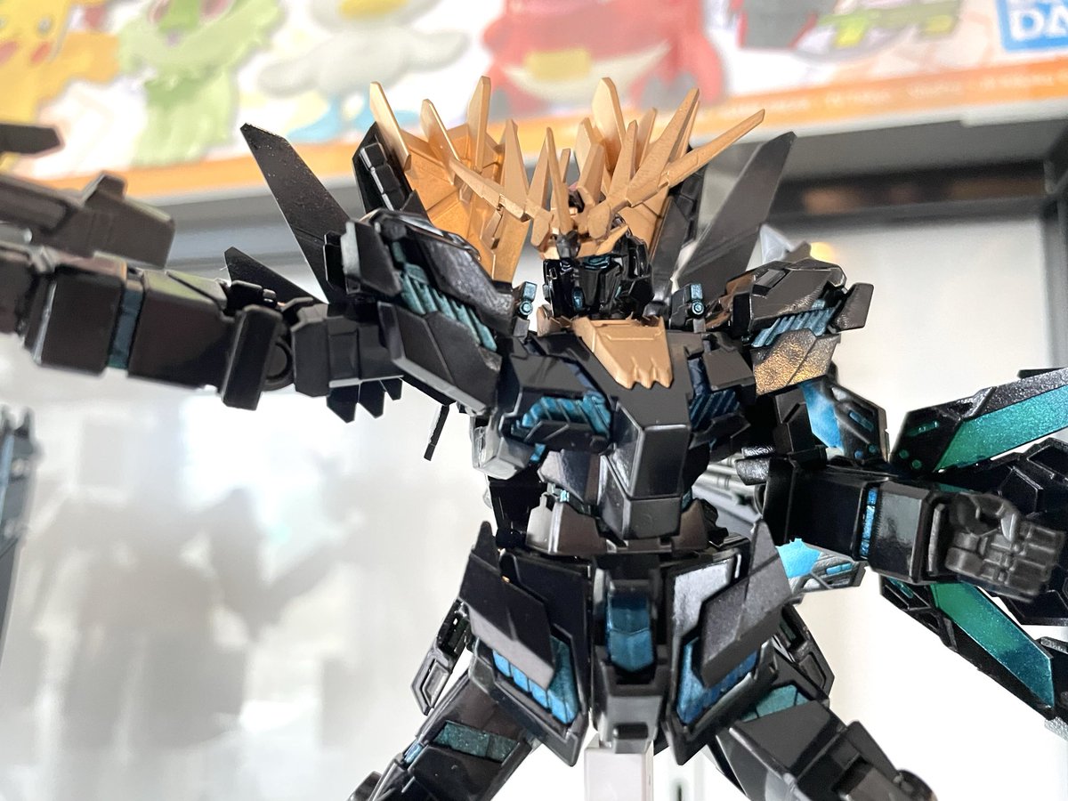 RautaHobby's tweet photo. ディスプレイショーケースに作品が増えました😁
ヤマモトさんのHG ユニコーンガンダム2号機 #バンシィ・ノルン(デストロイモード)です😆
サイコフレームを最終決戦時のクリアグリーンに🥹ポージングもカッコよくきめディスプレイ🎵

当店にお越しの際はぜひ実物をご覧ください^ ^
#ホビーショップRauta https://t.co/rn3CC5hclA
