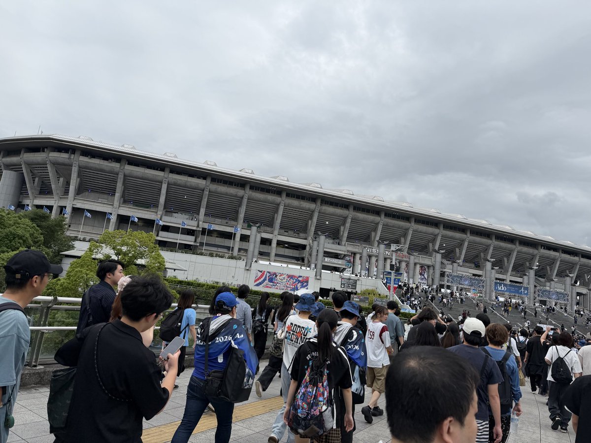 match_metch's tweet photo. 来たぜ日産スタジアム https://t.co/8IDdneu1oY