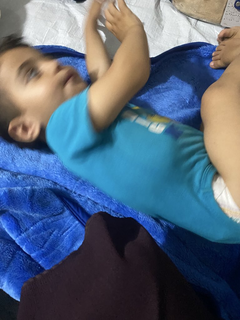 mamyelham's tweet photo. Karam is just a little boy. He shouldn’t have to grow up in the heat of tents and illness.
Please don’t let his story be forgotten. ❤️🙏

Donate and share 🙏🙏
https://t.co/boK0IFryWX https://t.co/H0sb0kgtEx
