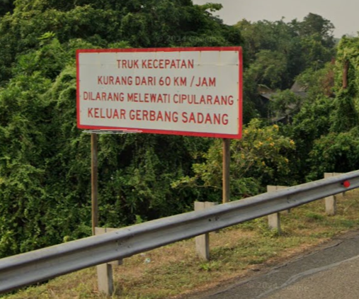 madeizwar's tweet photo. @ikhsanirfansyah @PTJASAMARGA solusinya udah ada dari engineer yang dahulu bikin jalan tolnya, mungkin lupa saya bantu ingatkan ya 🙏 https://t.co/Dl9TIZwxTi