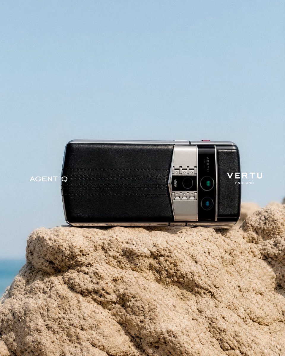 VertuEngland's tweet photo. Sea-side serenity.
Unbound freedom.
Master-grade leather.
Signature mechanical secrets.
Crafted for the few.
Tap bio to explore VERTU.
#VERTU #AGENTQ #LuxuryTravel #QuietLuxury #ResortStyle #Bespoke #HighEndLife #ExecutiveEscape #VacationMode #Craftsmanship #TimelessDesign https://t.co/X4EHWA8sIg