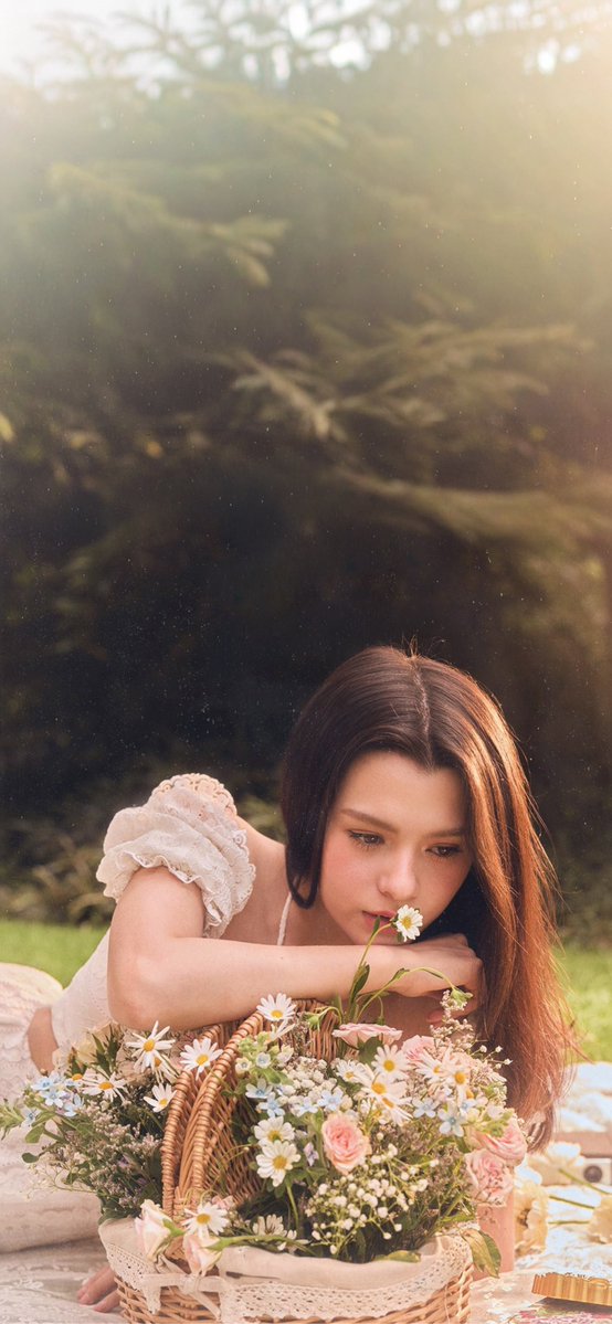 delightfulMooN_'s tweet photo. [📱Lockscreen]
🌸💛

#beckysangels‌‌ 
#delightfulMooN_ https://t.co/VZ7viSqpLZ