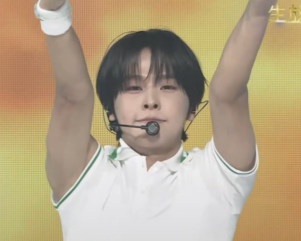 surfku's tweet photo. 헛웃음나올정도로 똑같다  리쿠 정말 레전드햄햄수저다 https://t.co/O16CX5G0nT