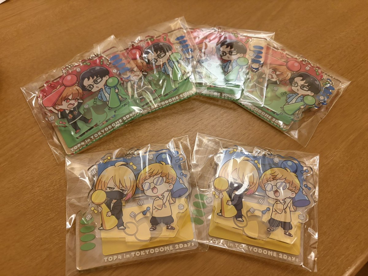 wapuro1500's tweet photo. TOP4のアクスタ！
ルドーばっか出るどー😭(8個中6個) https://t.co/KVbCbR0Kyu