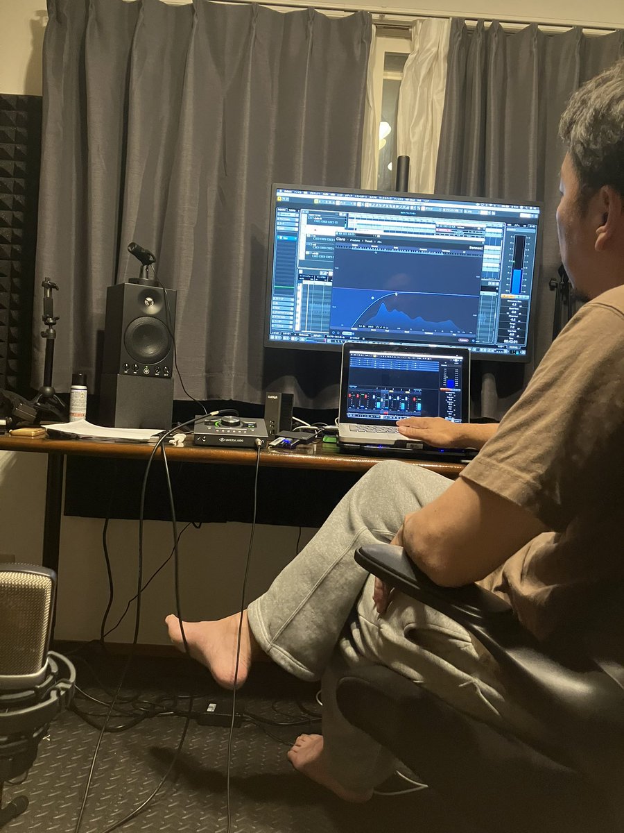 katocafe's tweet photo. 自分の曲のレコーディングしてもらうとなると、
焼き鳥ラプソディー（夏井さん）とか炭玄音頭（大塚くん）くらいぶりか。。 https://t.co/aQ0GnOkdX3