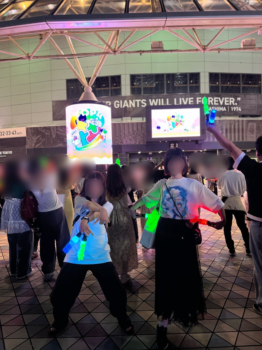 ShioUmi37's tweet photo. TOP4TOKYODOME2Days！！！めちゃ楽しかった！！！！！！！！最高でした！！！！
二日間一緒に行ってくれたぐらちゃんありがとー！！！❤️💚やっぱ顔面派なんだよな。 https://t.co/qUMFEAQL9f