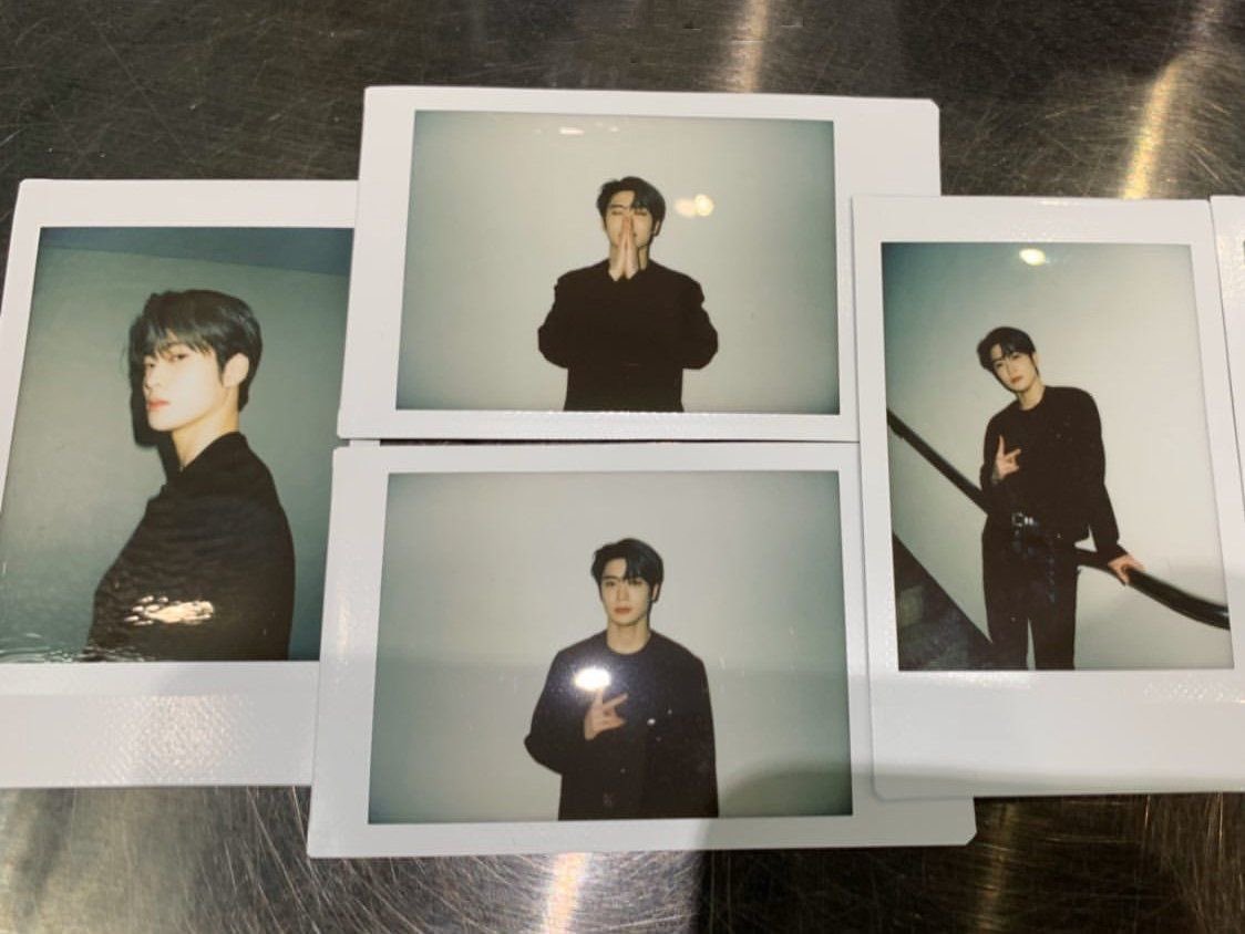 yunoceans's tweet photo. jaehyun in polaroid♥️ https://t.co/xFaA9g1cTG