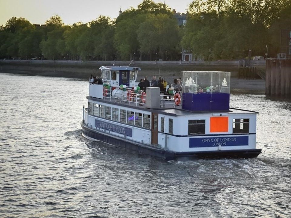LDNPartyBoats tweet picture