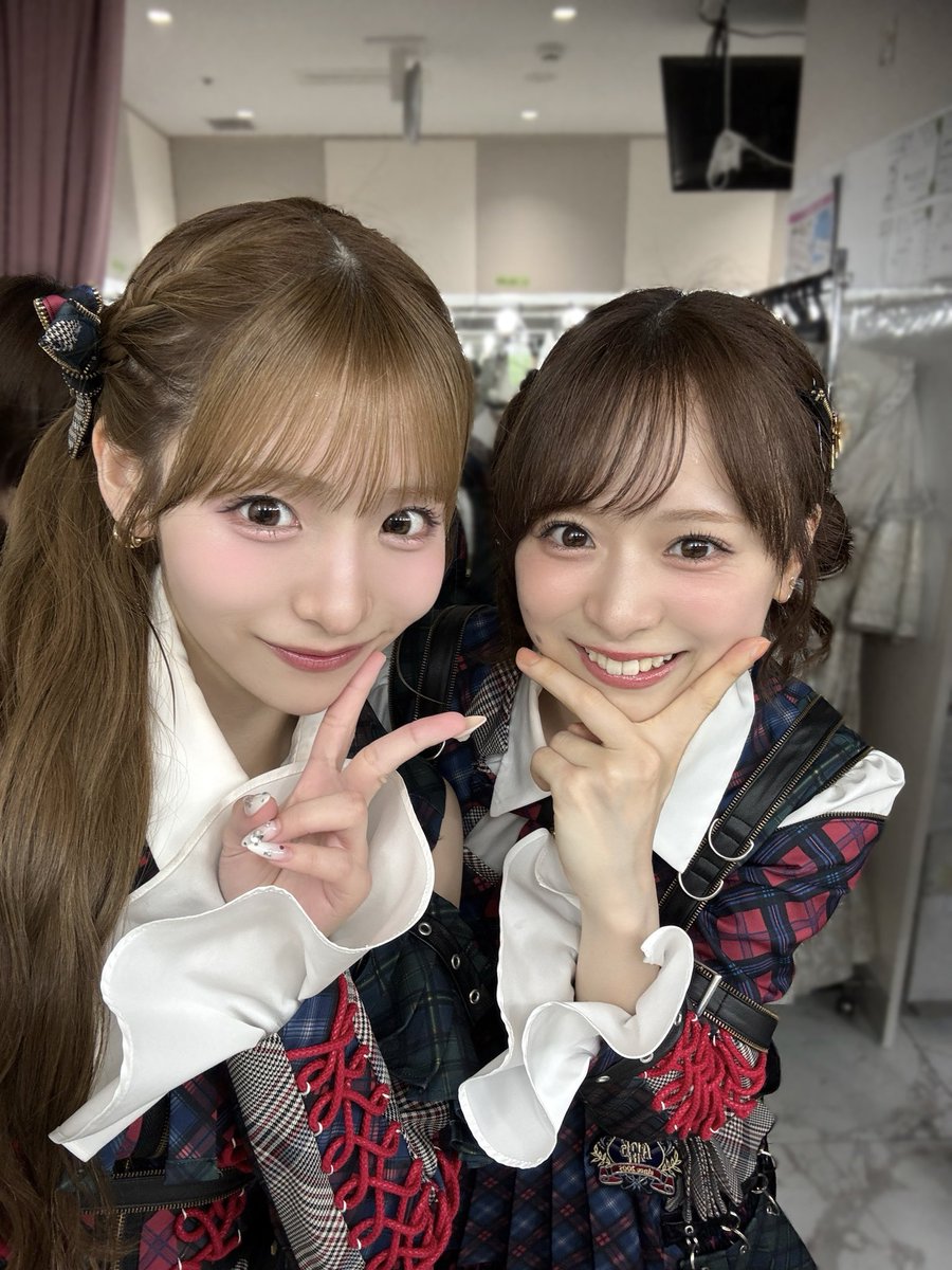 yuki_hirata0903's tweet photo. #ここからだ公演
2回公演ありがとうございました🌼！
自分のうちわやボード、ペンライトを
見つける度に幸せな気持ちになりました💭♡
夜公演は初めて劇場に来られる方が
多かったみたいで、
これからも劇場公演の良さが
沢山広まりますようにっ！！ https://t.co/51DbKIDEDE