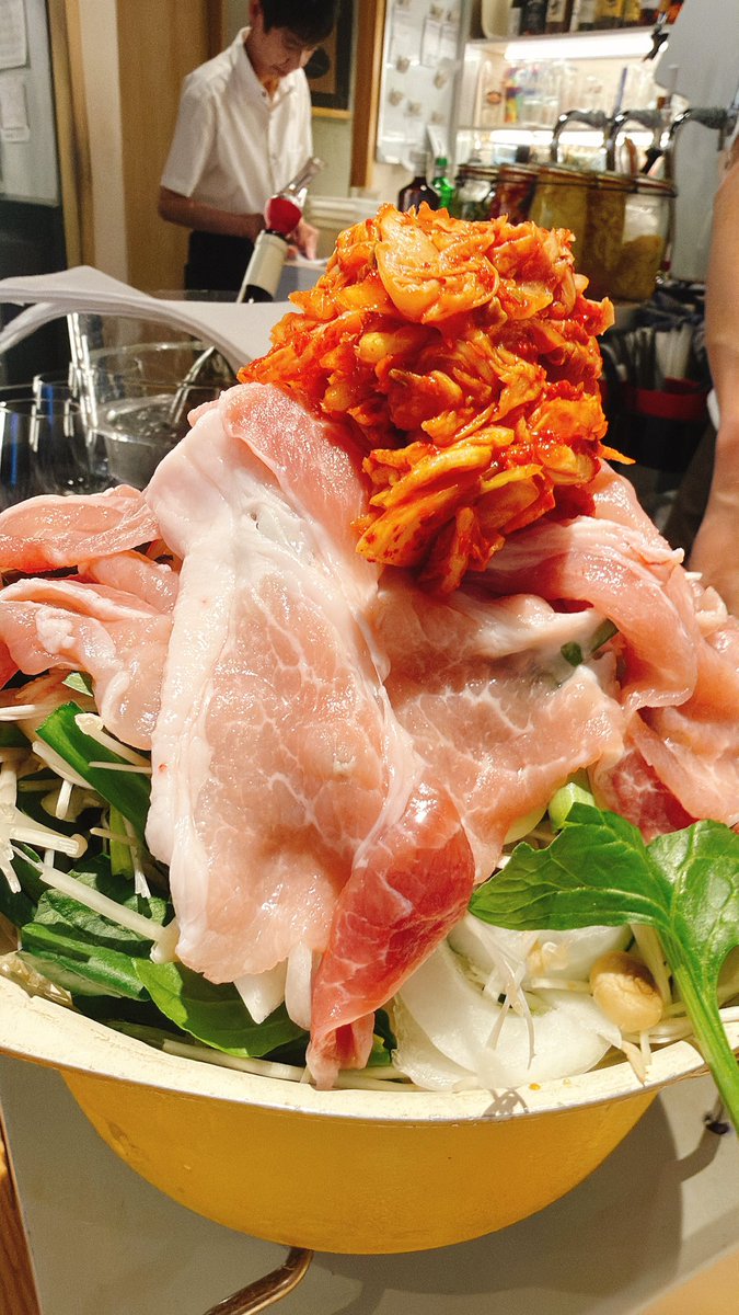 mikivi's tweet photo. 第二の父と兄者、妹分と夫とお疲れさま会😊

節目を迎えた5/31から約ひと月で���、私の心模様とこれから為すべきことを確認できた良い時間。

としちゃん最高❣️

#お役目を担うということは任期を務めあげたら終わりじゃないよね
#一生もののお役目を果たす覚悟がなければね
#実行実行委員会
#GGI https://t.co/rgq3lt0HKn