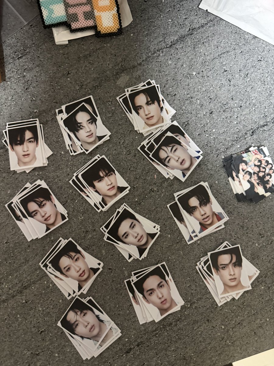 ploynithi's tweet photo. มีคนอยากได้ไหมค่ะ ทำมาเพราะความชอบล้วนๆ
เจอกันวันคอนนะคะ 💙🧡
 #BUS_LIGHTASONE https://t.co/IKvQIJ8p5A