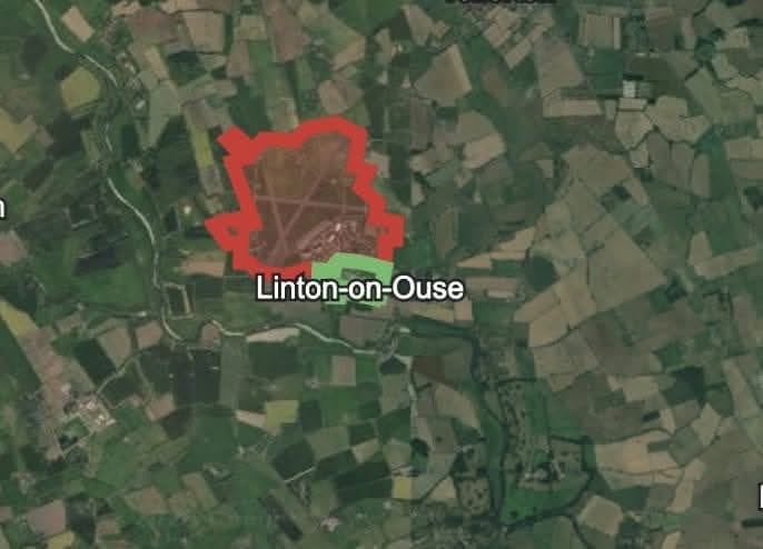 LintonAction's tweet photo. Linton on Ouse Village in green
Proposed Asylum Centre (RAF Linton on Ouse) in red #lintononouse #WrongPlanWrongPlace https://t.co/EPdHOJciwv