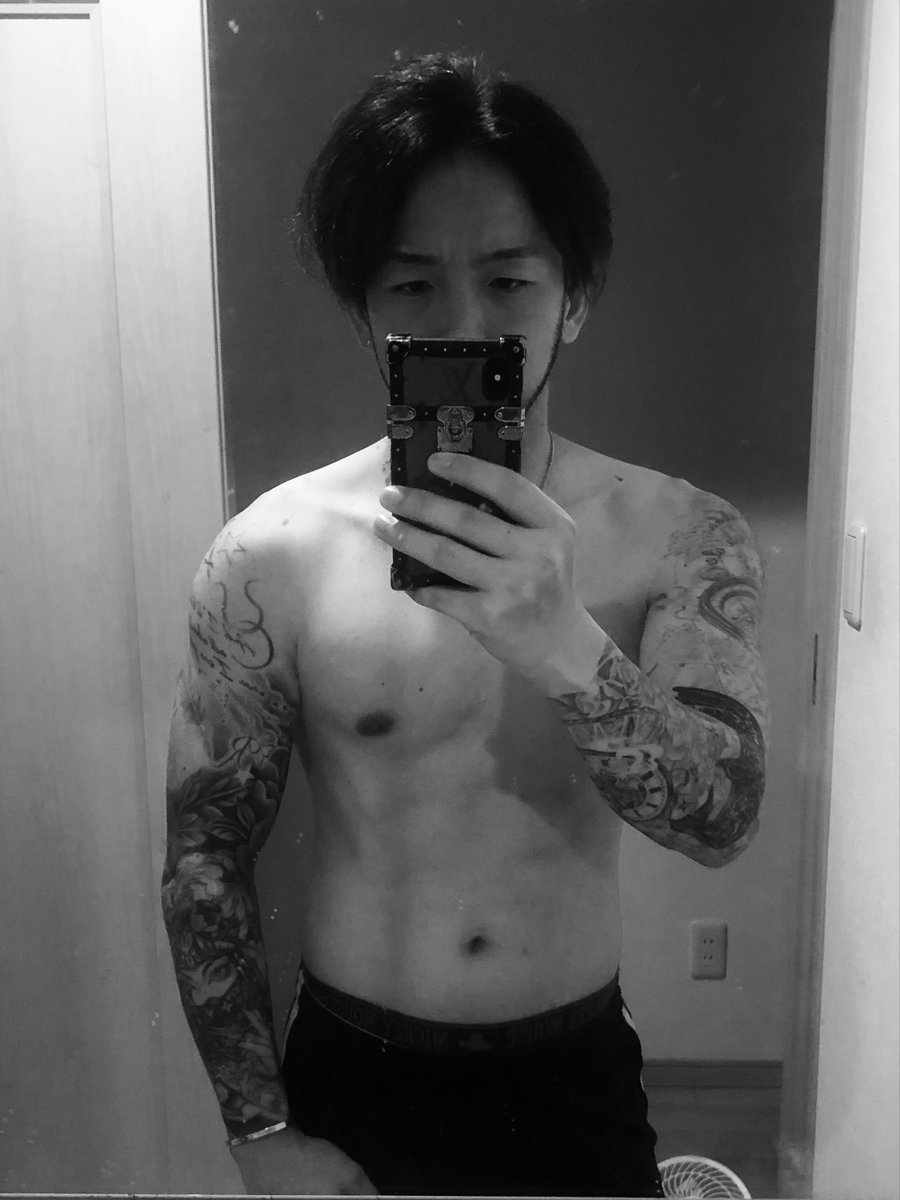 YOLOYs3's tweet photo. また半年頑張る https://t.co/ARQhj4elJG