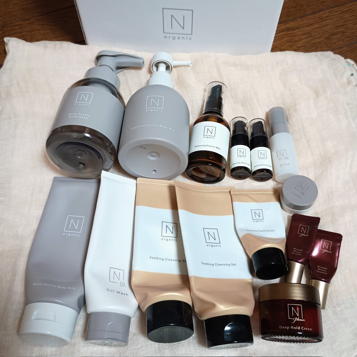 mion_cosmetics's tweet photo. 溜め込んでいた
N organicの
#使い切りコスメ 空き容器、
定期購入をしている会員向けの
プログラムがあって、
エコ回収の指定先に発送📦️

ポイントがたまって
商品と交換できるから、
使い切るのも楽しくなってる🥰 https://t.co/oudb1sQO8p