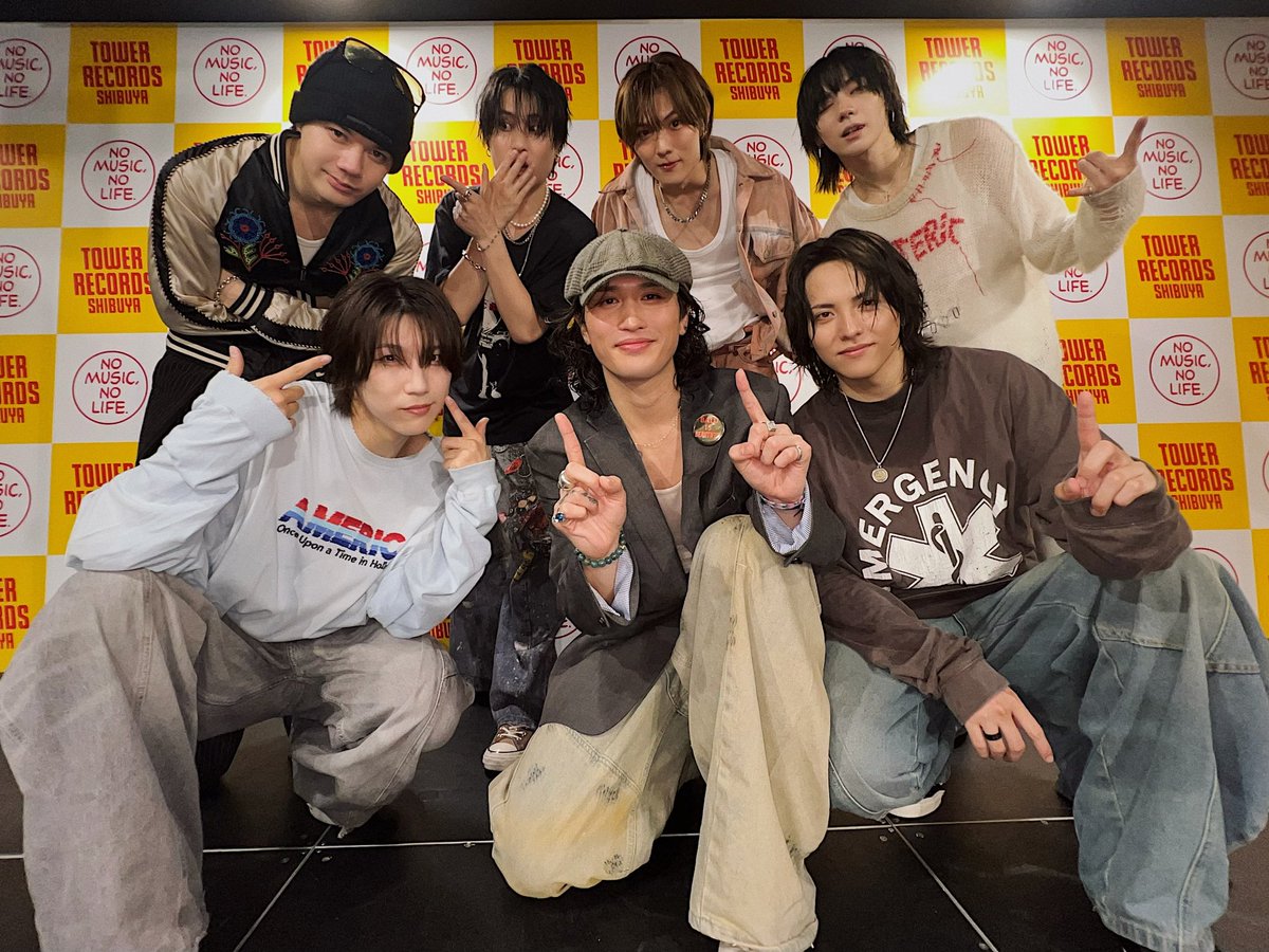 100liminal's tweet photo. 2026.07.05

インストアライブ
タワーレコード渋谷店

本日もたくさんのご参加ありがとうございました✨
皆さまの熱い歓声に包まれ、2部とも大盛り上がりのライブとなりました🔥

🎧SETLISTは画像の「ALT」をタップ！

▼次回出演
https://t.co/oeVb1c3owy

#OHL #ワンリミ #원리미

ー OFFICIAL FANCLUB ー

▼“PIECE(ピース)”登録
https://t.co/jFmSJomsoG