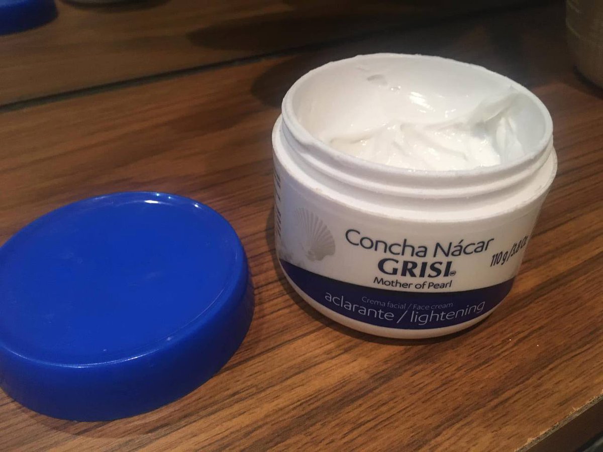 Balbuena_127's tweet photo. Si quieren recuperar el tono original de su piel les recomiendo esta crema chicas concha nácar Grisil úsenla por las noches después del lavado de su cara y verán buenos resultados. 
No la recomiendo usarla en el día porque puede ser contraproducente por los rayos del sol https://t.co/D1ENqIXnoe