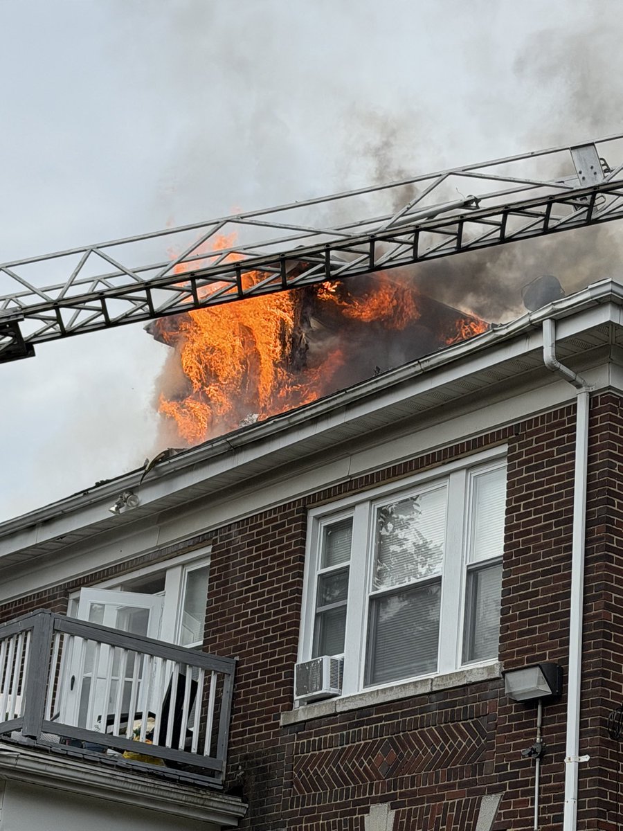 Boston Fire Dept. tweet media