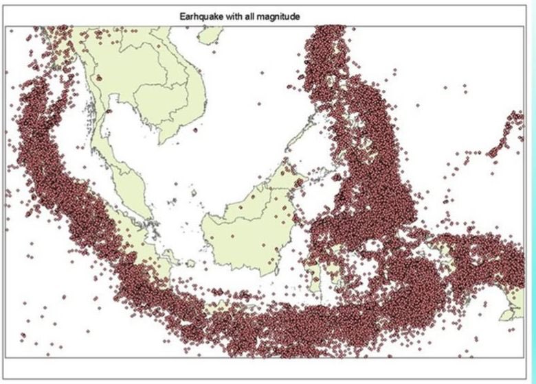 tattyhassan's tweet photo. Tak tahu korang tahu tak gambar ni. Btw ni “Lingkaran Api Pasifik”. Punca banyak bencana alam

Malaysia tak kena pun walaupun kena surrounding area. Wonder apalah hikmahnya.

Tersentak bila Ustaz ada cakap, “Barangkali amalan orang soleh yang lindungi Malaysia” https://t.co/A4vsIwUl0d