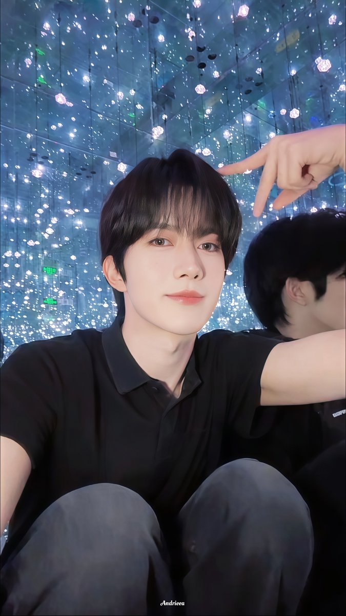 andrieea_'s tweet photo. 321 /•᷅•᷄\୭ 🐱

#HuangXing #EliotHuang #黄星 https://t.co/7fxSfKfbXR