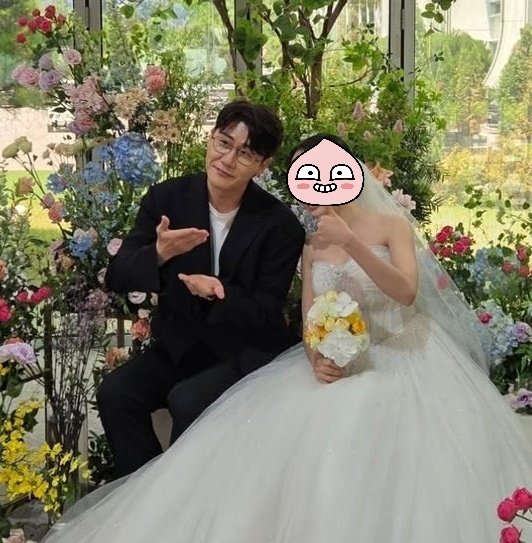 mavin8484's tweet photo. 영타기다 👍🤓👍 
https://t.co/9hYakCrlHG https://t.co/B1P4kH8S6n