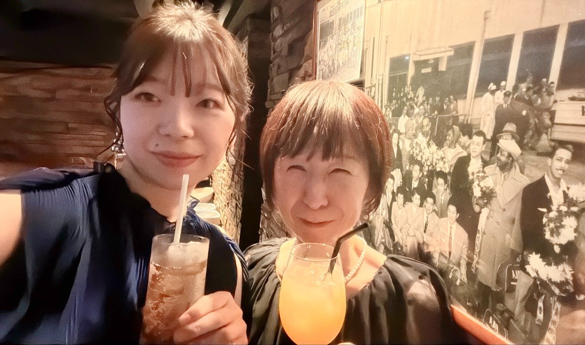 SarayaMegumi's tweet photo. 8月ライブ、麻由子さんの誕生日も近い！！夏の始まりを祝お〜🤗🍉

2026/8/1(土お昼)
GRAPES KITASANDO -4 COLORIS-
OPEN 11:30
START 12:00
CHARGE ¥3500(+1drink&amp;1snuck¥1000 oror1drink&amp;lunch¥1800)
Plue
皿屋恵
ウチハタハナ
斎藤蘭
配信¥3300※当日までにご購入ください
https://t.co/xNXL2seOG8 https://t.co/sRFJe02V7V