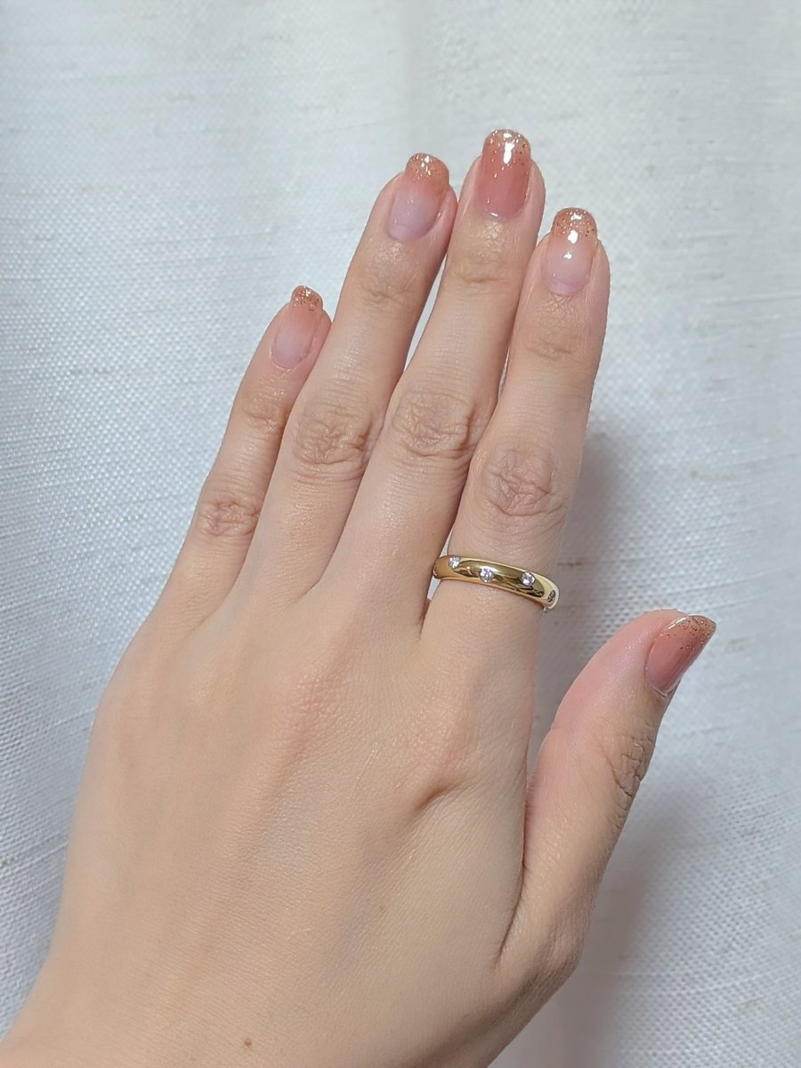 suna_suna152's tweet photo. 御徒町で出会ってしまったTiffanyのドッツリング💍
ぷっくり感とダイヤの配置がたまらない😭✨✨ https://t.co/OL9YrGO5KL