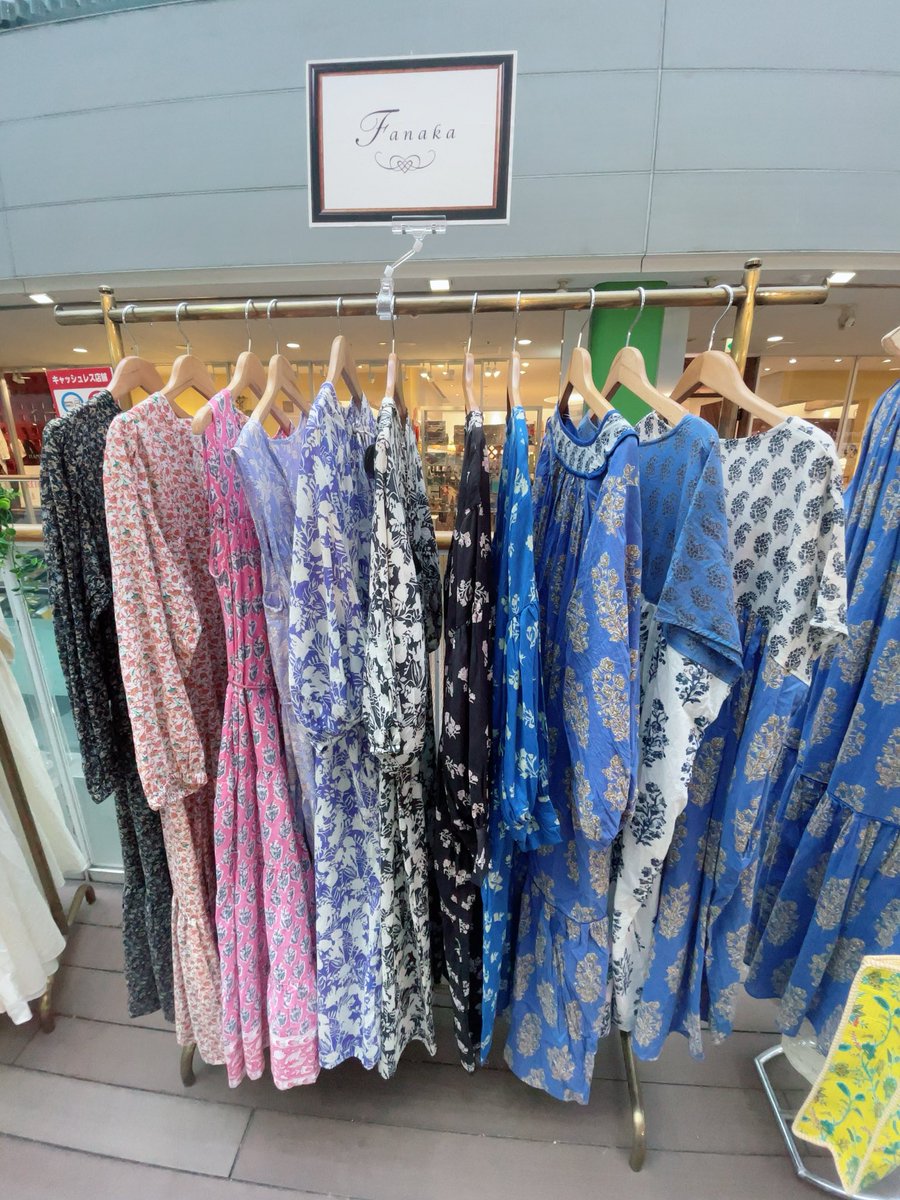 nyarinnao's tweet photo. ファナカ成城コルティ初出店㊗️🎉

9日までpopup開催中✨

10:00〜20:00
※最終日のみ18:00閉場です🙏

キャッシュレスOnly💳
※詳しくは店員にお尋ねください🗣️

#Modestyworks https://t.co/e7t1pmHGQE