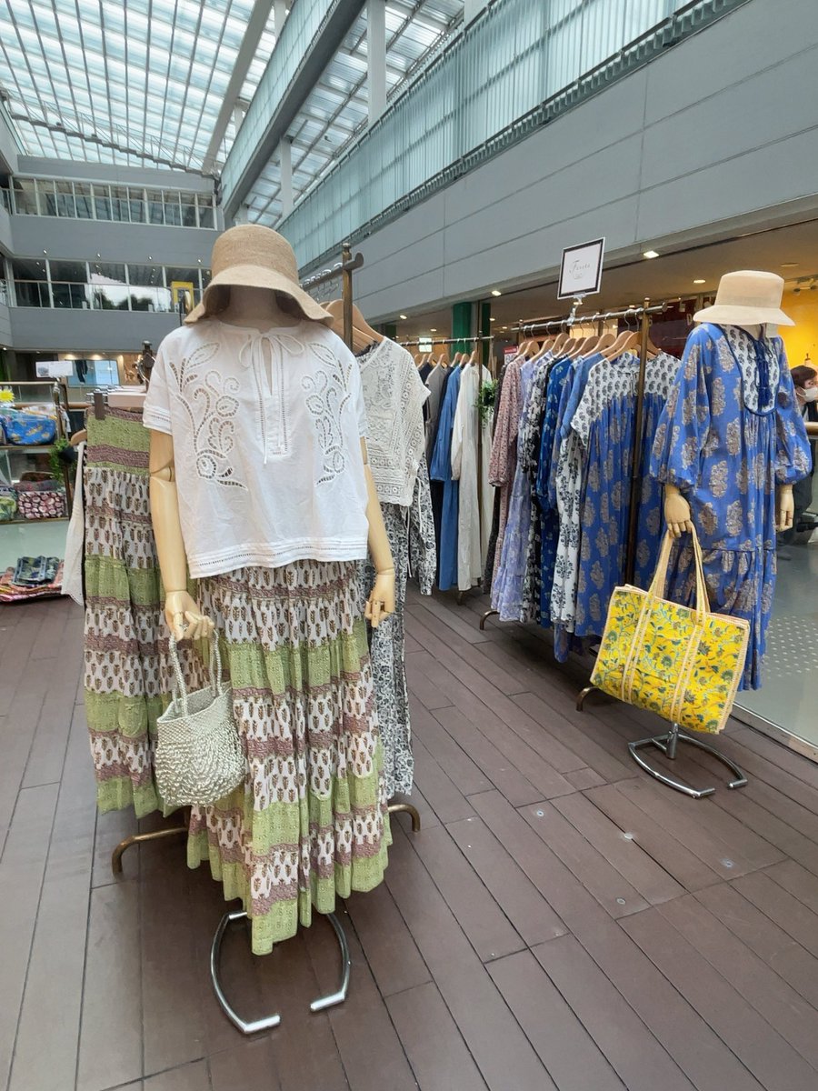 nyarinnao's tweet photo. ファナカ成城コルティ初出店㊗️🎉

9日までpopup開催中✨

10:00〜20:00
※最終日のみ18:00閉場です🙏

キャッシュレスOnly💳
※詳しくは店員にお尋ねください🗣️

#Modestyworks https://t.co/e7t1pmHGQE