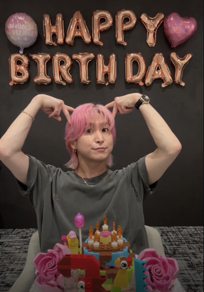 as_kaars's tweet photo. さっくんお誕生日おめでとう🎉🩷
いつもニコニコで周りを明るくさせてくれるさっくん
忙しいと思うけど時々休んで、だーーーいすきな二郎系いっぱい食べて楽しい一年にしてね♪🩷 https://t.co/5TpYx6IsQu