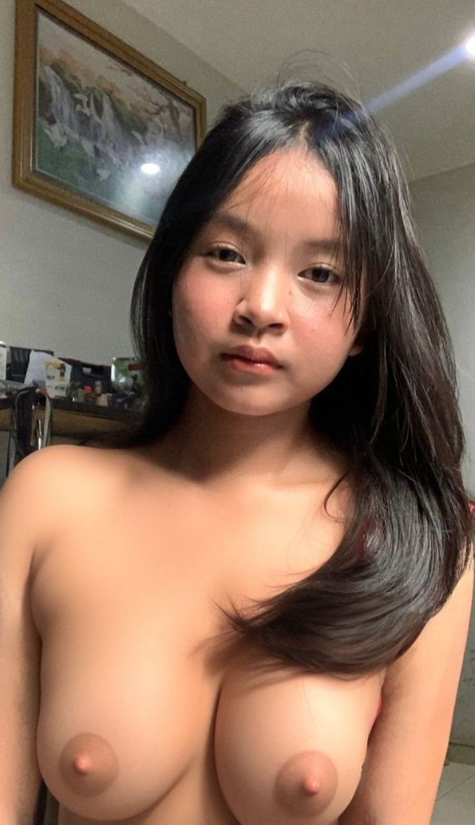 iutfvvhy's tweet photo. Yang mau lagi DM aja https://t.co/p1EVIJb2YK
