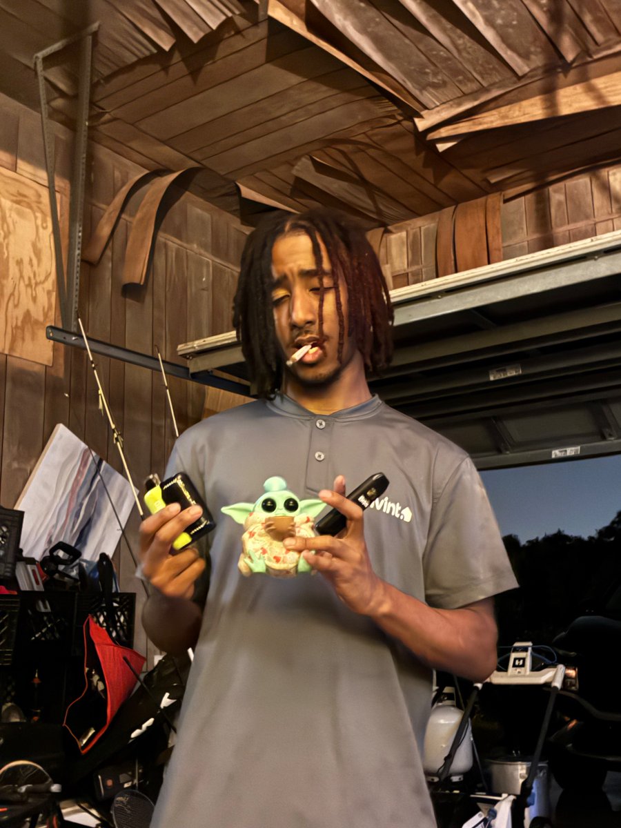 666Niggato's tweet photo. idk either im bored https://t.co/tu6NBfnoFN