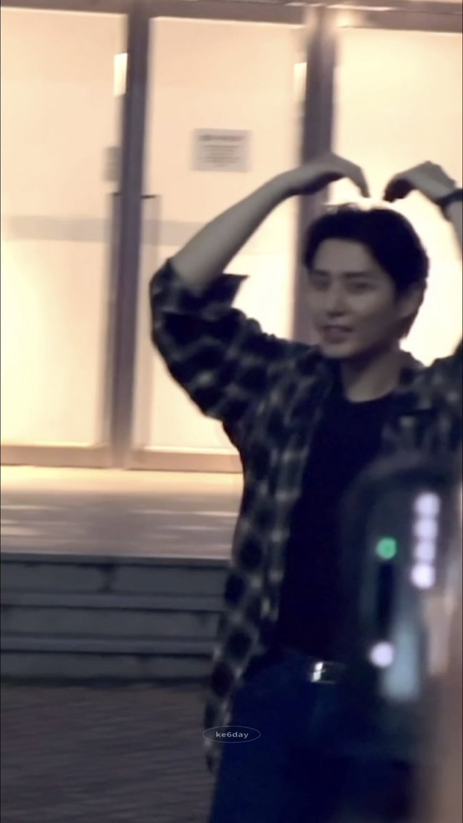 ke6day's tweet photo. 260705 영케이 퇴근길
#DAY6 #데이식스 #영케이 #youngk

좋은 추억 남겨줘서 고마워~♡ https://t.co/ypGgEcTQCJ