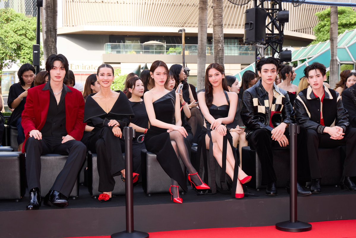 __opywpy__'s tweet photo. cr. beonnnie

WIN ULTIMUNE STUDIO CTW
#WINwithULTIMUNE
#ULTIMUNESTUDIOatCENTRALWORLD
#SHISEIDO #ULTIMUNE
#ShiseidoThailand
#winmetawin https://t.co/13zMkgGjoJ