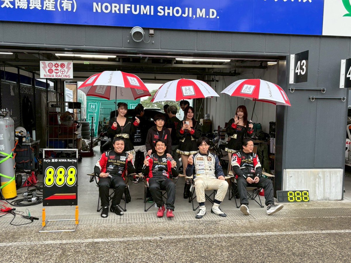 Miata_B6's tweet photo. SUGOのS耐&amp;S耐チャレンジから帰宅。
今回のS耐はレースコントロールに加え、ドラチェンサポートも担当。
慌ただしい中ヒヤリハットはあったものの、ノートラブルでクラス5位。
通常と異なる運用でしたが、チームの成長とそれをサポートして下さるスポンサー様のお陰でこの結果を掴む事が出来ました。 https://t.co/6xodqiAkws