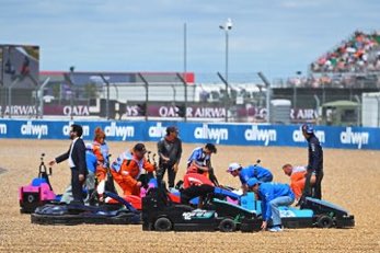 𝐧𝐚𝐧𝐚 ˡᵉᵃʳⁿⁱⁿᵍ ᶠ¹🏎️🏁 tweet media