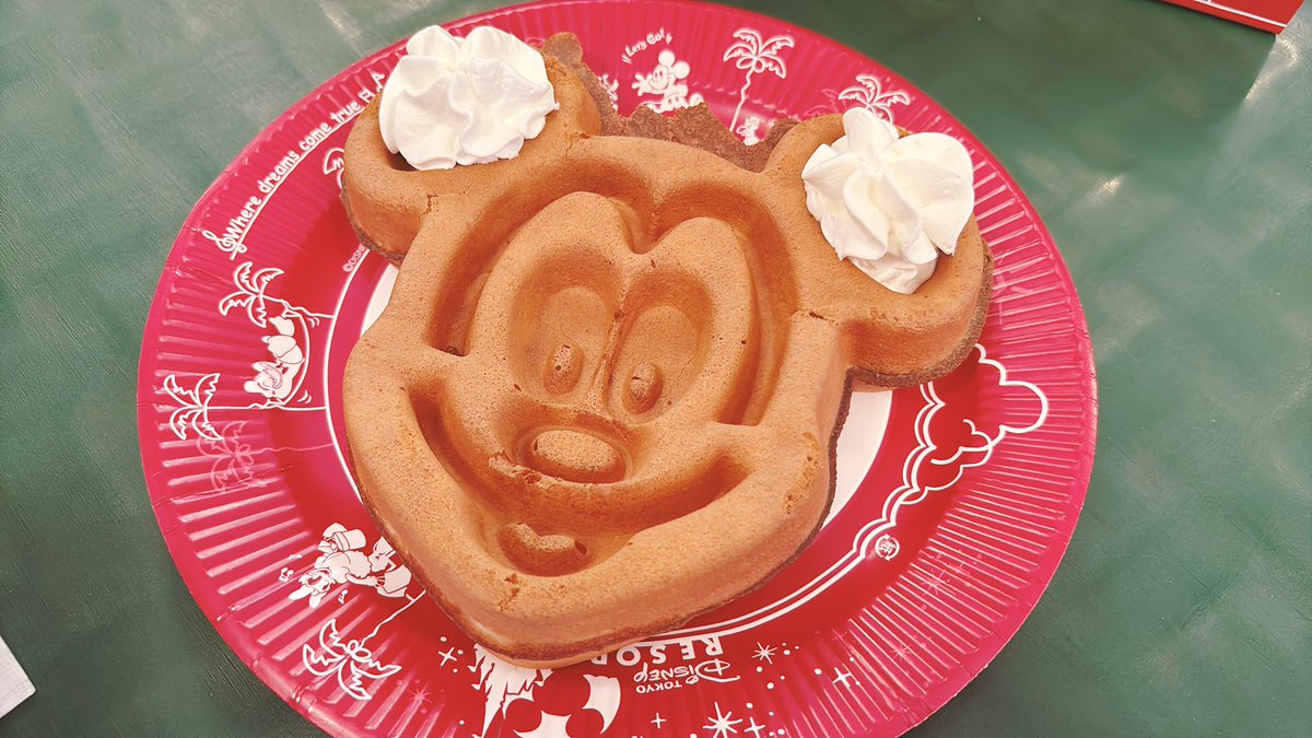 hinamiya_m's tweet photo. ででにー🐭！今日はランドで明日はシーだ！☺️ https://t.co/d8MNRA9yTH
