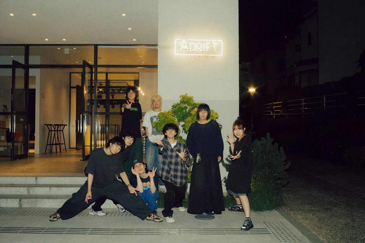 sleeping_rices's tweet photo. thank you✶ ࣪˖࿐ *
 KEPURA presents 2man Tou『Memory』 
⚑下北沢ADRIFT
w./KEPURA @kepukepu_ra 

1. Be My Baby
2.あたらしい朝
3.敵いませんかね
4.渇き
5.恋煩い
6.会社員
7.天国街道
8.Thank you for the Music

📸 @rrrryonnnn1 https://t.co/q5xLFSZs5P