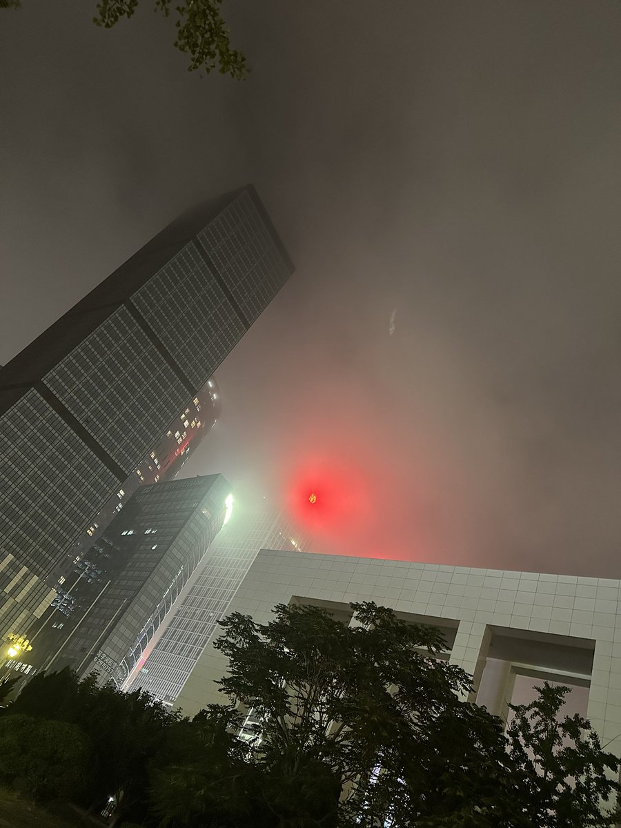 h36029's tweet photo. 雾气来喽 https://t.co/y28OQXtXaV
