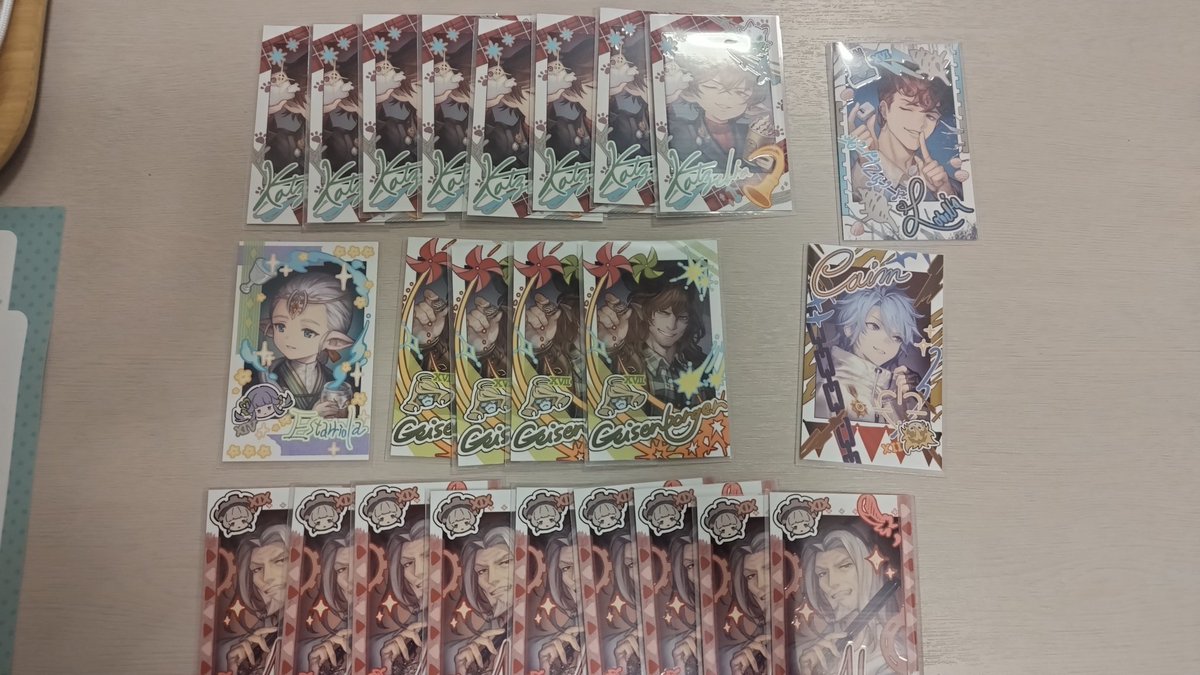 seteyan38's tweet photo. 宿に戻ったので、グラフェス仙台2日間で獲得したチェキまとめるなど

55枚…（人にあげた分足すと多分60枚超えてる）
とりあえず、他の人がしなさそうな服装とかなら認知しやすいので次回も考えて参加します
（今回は迷彩柄上着と坊主頭）
冬に坊主頭は寒いのでそこは考えていく https://t.co/gIsOyir0Fr
