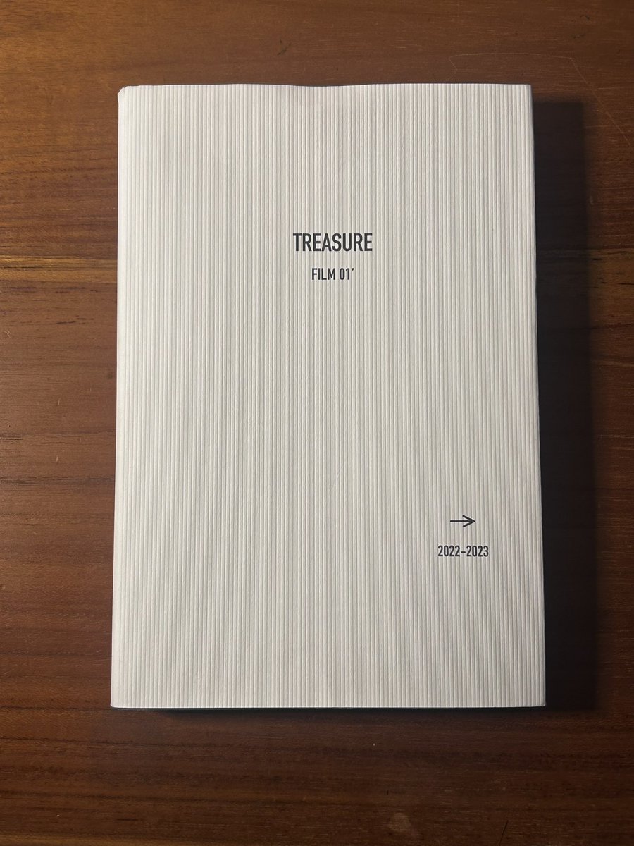 kingwooopy's tweet photo. WTS HELLO TOUR FILM PHOTOBOOK
- dom tangerang
- unsealed
- official photobook
dm me if interested <3 https://t.co/Gav6uJehGP