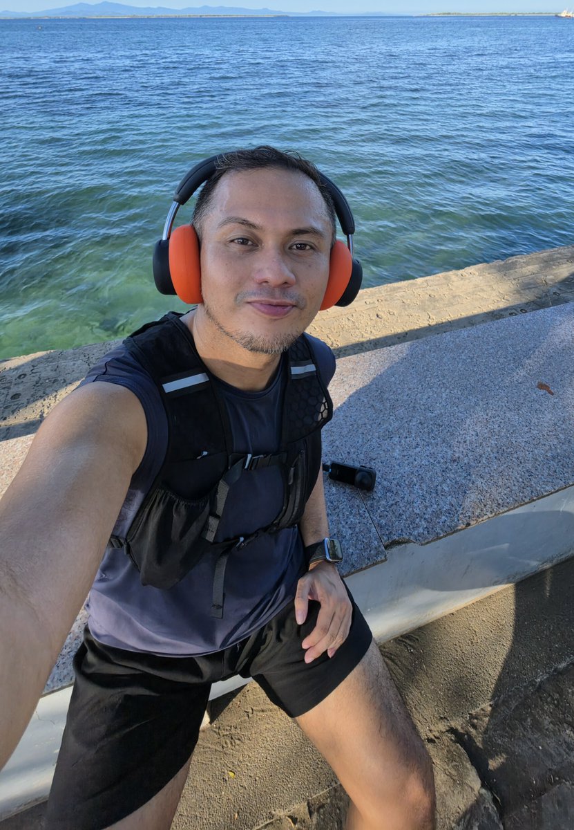 trisorthat's tweet photo. Quick Pause and Pose.

 #zamboangacity #pinoyfitness #ilonggo #lovethephilippines #zamboanga https://t.co/yv7i2ITIaX