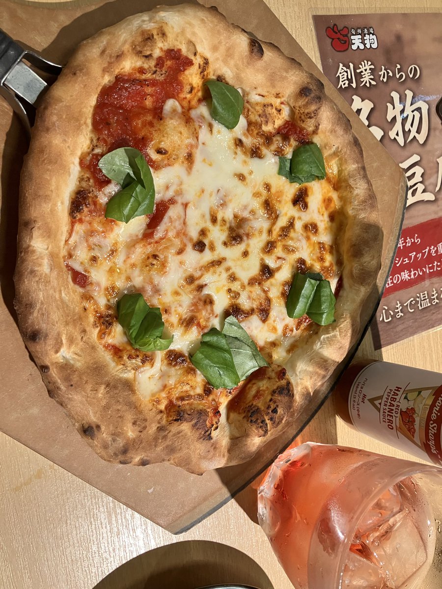 Reinettey's tweet photo. ラグビー🏉の後で、3ヶ月ぶりに映画関連のオフ会に参加。普通の人は映画館行く頻度ってどれくらいなんでしょうか？？映画好きな集まりだと、皆さん回数が半端ない。私はそれより断然少ないですが、一応平均しても週に1回は行っています。 https://t.co/uRz4DnXTsz