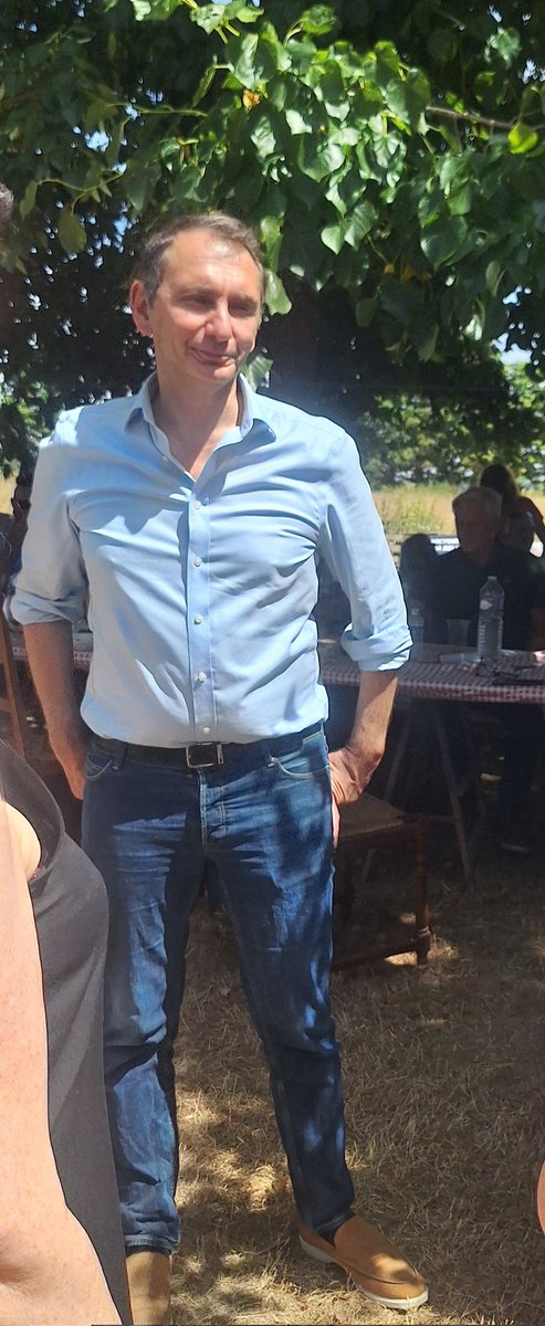 Ivanka_RN77's tweet photo. A la fête de l'été du #RN77 l'ambiance est festive et amicale, avec un optimisme affiché pour l'avenir de notre pays. C'est l'amour pour la France qui nous unit autour de notre invité special @ljacobelli, avec nos parlementaires
@AymericDurox
@Julien_Limongi
@RoullaudBeatric https://t.co/WqeJhh9z1W